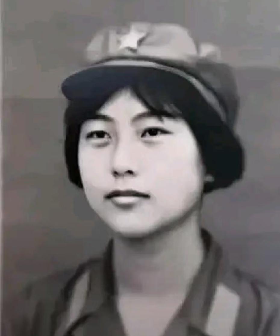 1982年9月20日，我国空军上演一场教科书级的生死救援，女飞行员刘晓莲，用肉身