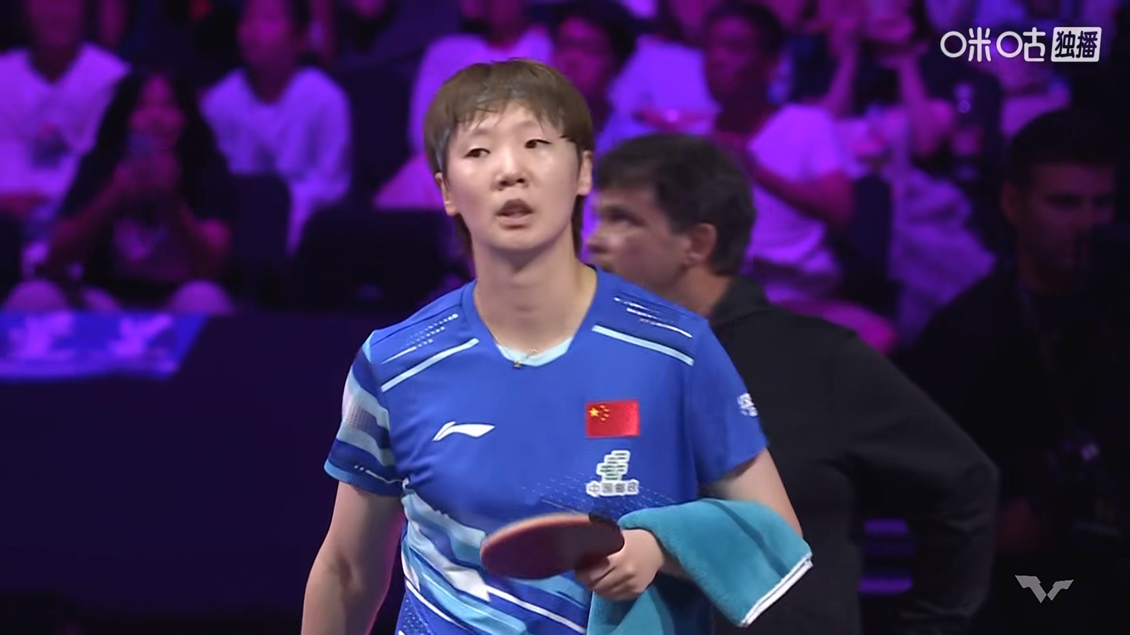 王曼昱3比1迪亚兹(11-5，5-11，11-3，11-6)晋级女单次轮wtt横