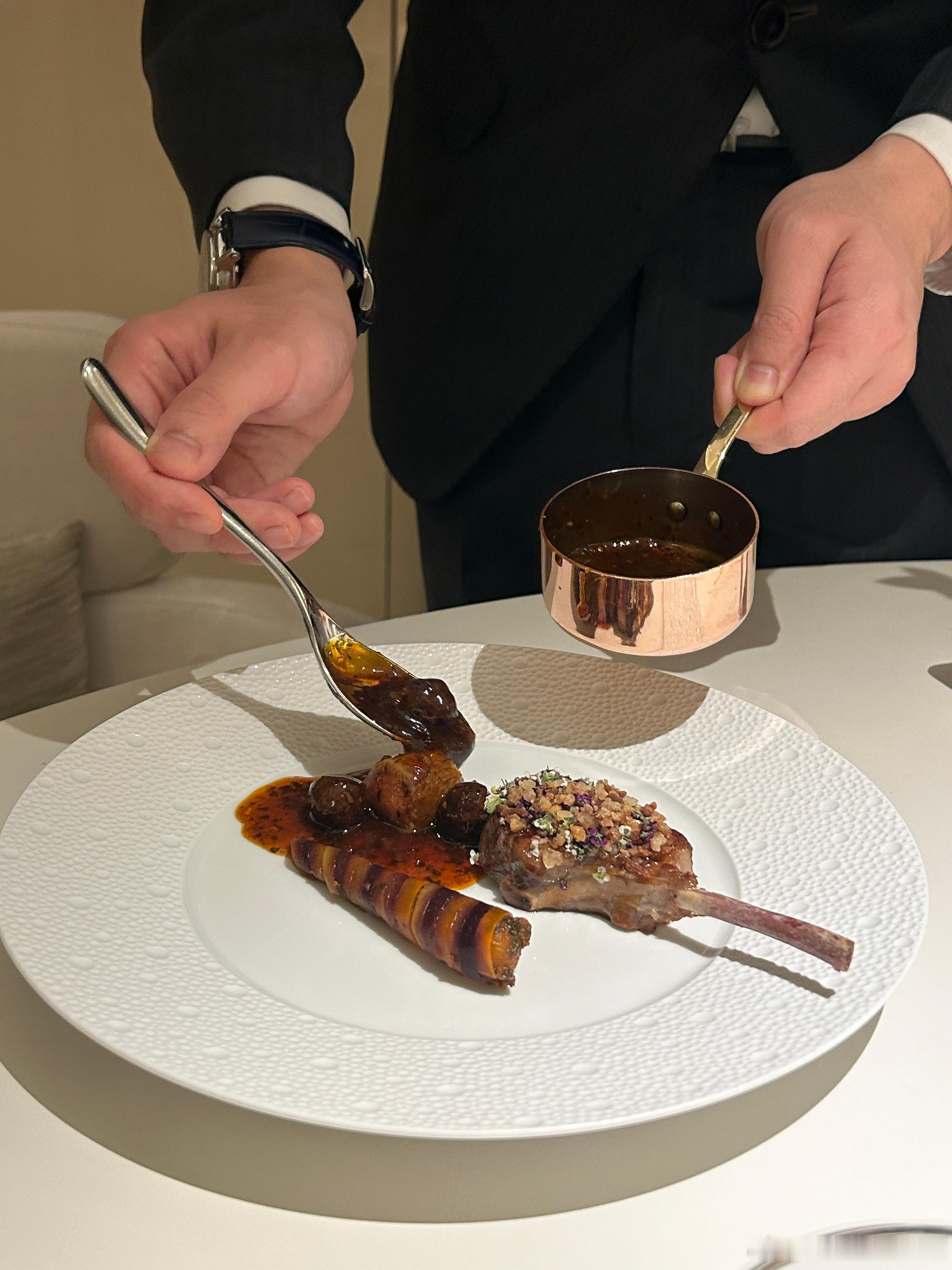 人生最贵漂亮饭 六千大洋拍食物差生 上海·Vivant法餐厅