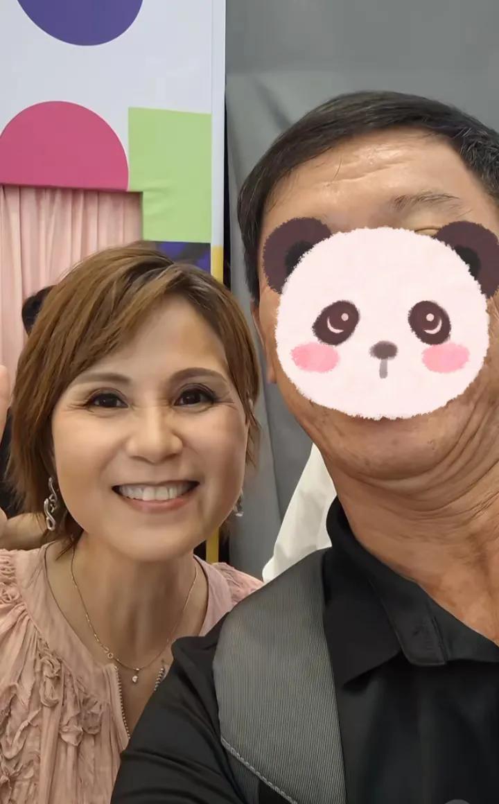 还记得这位周星驰电影女配吗？演技超好却不火，58岁转型从事殡葬行业
近日，某网友