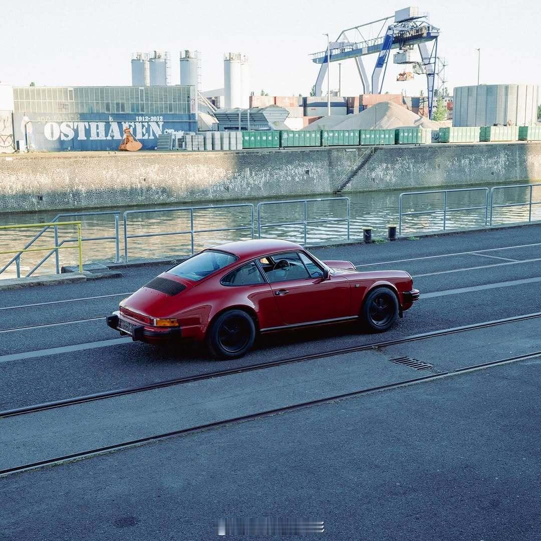 porscheclassic 911 Carrera 3.2 ​​​