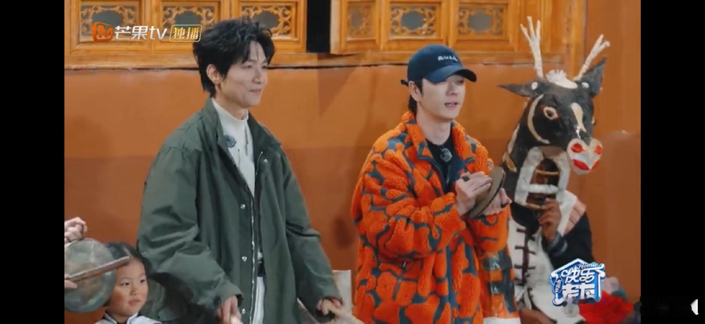 陆虎做人做鹤都很会饭撒快乐老友记 快乐老友记名场面！陆虎化身仙鹤，在麒麟舞节目里