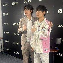 Daeny教练：相比于去想概率多少我只想我们必须要去，我们第一赛段是优胜者，先锋