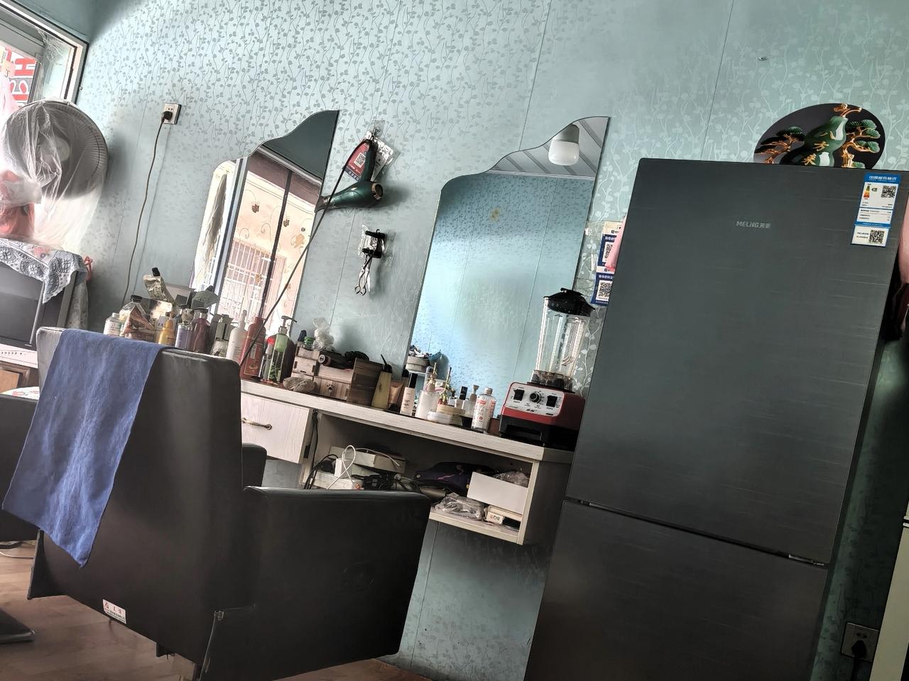 开店二十多年，如今快熬不住了
我的小店一开就是二十多年，一辈子大半辈子都耗在这上