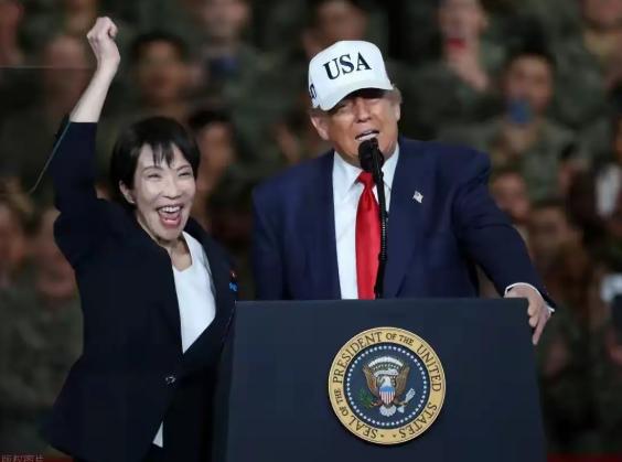 世界上哪个国家最盼中美开战，答案只有一个：日本！

或许很多国家都盼望中美打一架