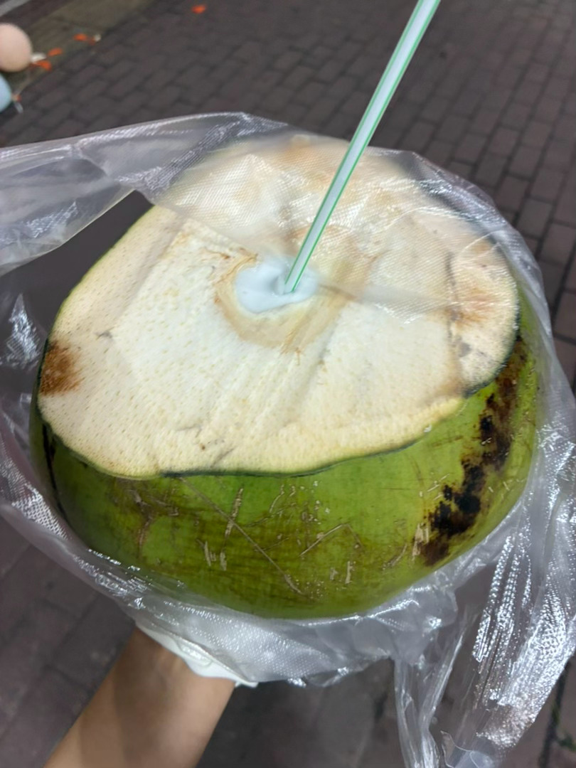 椰子巨好喝 