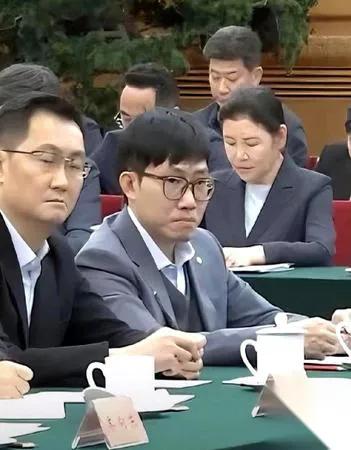 割老外才叫真牛

这话我举双手赞成

你见过专薅海外资本的量化狠人不？

现在国