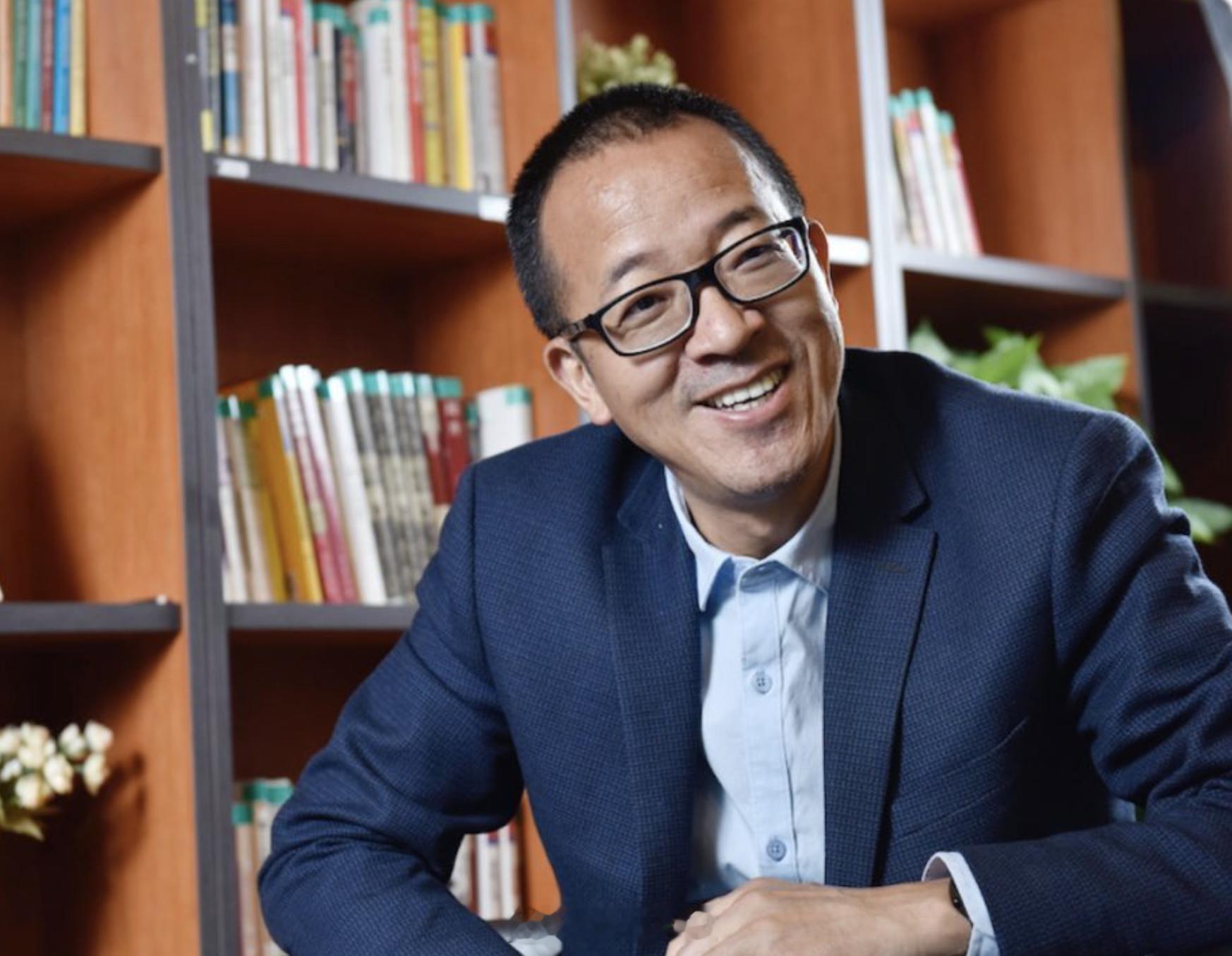 【俞敏洪称新东方基本没有竞业协议俞敏洪呼吁各方粉丝理性】俞敏洪回应孙东旭明明天权