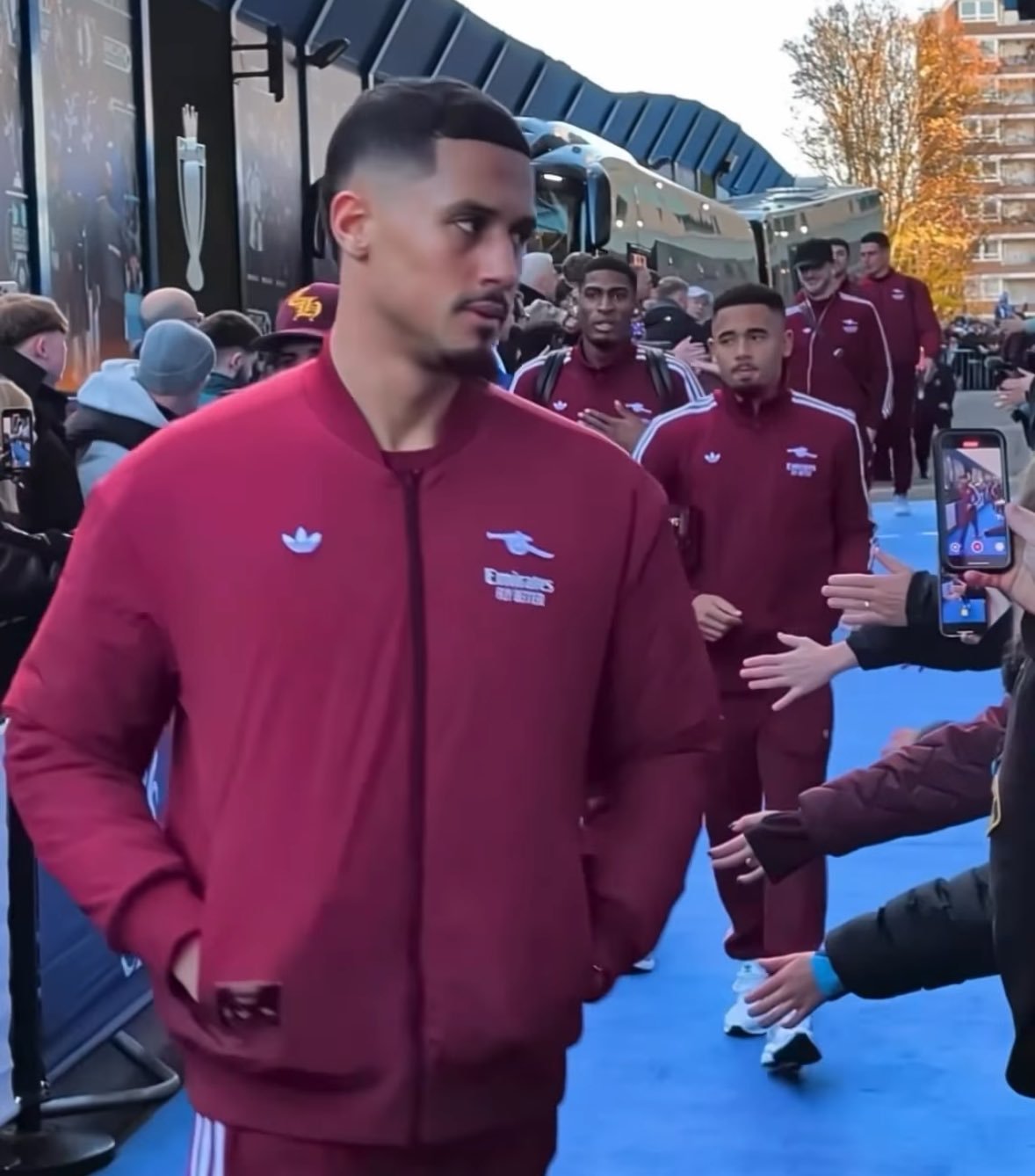 问题不大？萨利巴随队抵达斯坦福桥！切尔西vs阿森纳 英超联赛 阿森纳