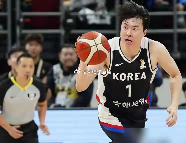 为了躲过兵役，韩国男篮连即将前往NBA报到的球员都给拽回来了。韩国兵役法规定得明