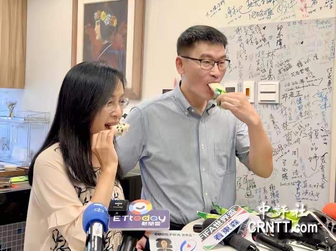 湾湾陆委副主任梁文杰与台湾农民有仇。他放肆宣传说"台湾省销往大陆的凤梨释迦是台湾