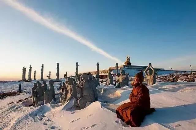 修行悟道的最高境界：越修越不敢说话，这叫修口；
越修心越空，如如不动，无一人一物