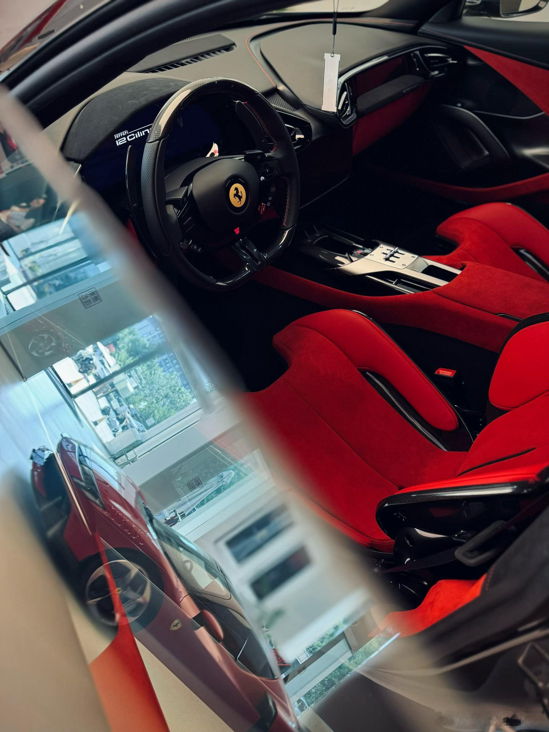 三台现车抵税、赛道、出游均能满足您的需求法拉利RomaSpider法拉利12ci