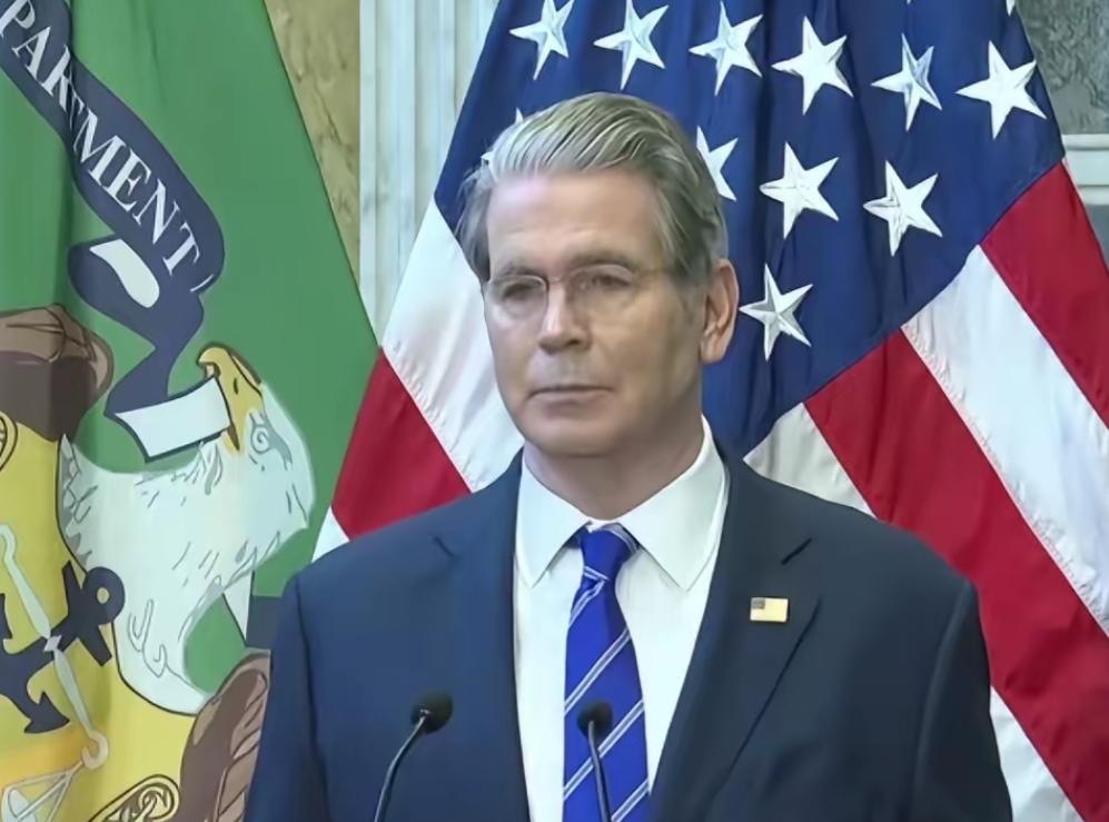 老美这次是真的急眼了！

手段可以说是下作到了极点。英国《金融时报》爆了个大雷，