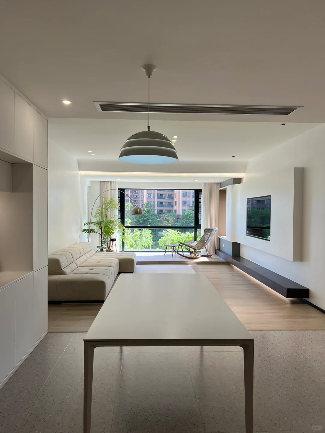 刮大白显得廉价？关我家什么事啊！