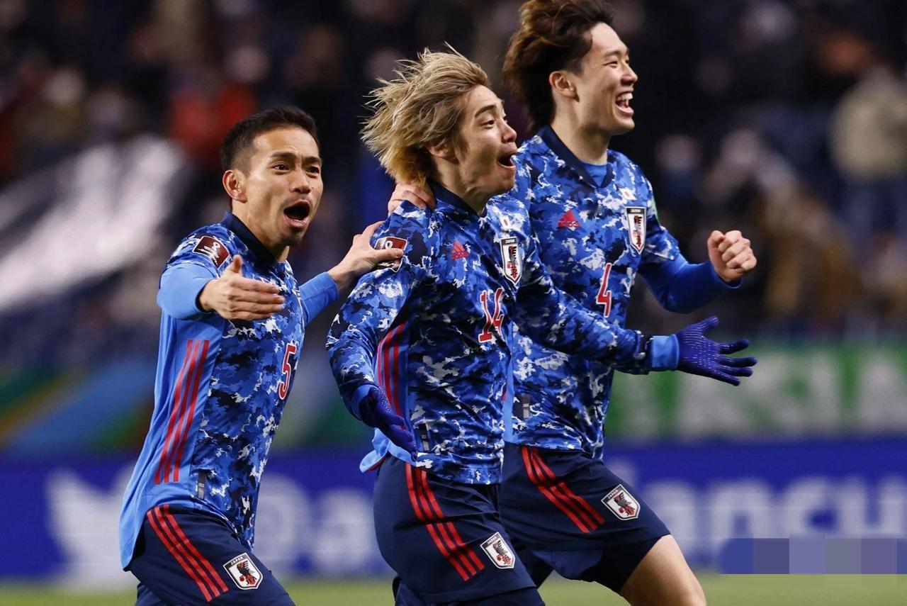 日本人野心勃勃，为了夺得世界杯，准备申办2046年世界杯。
日本人想夺取世界杯冠