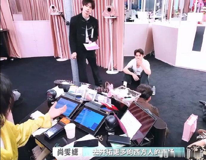 尚雯婕是j人的证据有了巴黎合伙人名场面 分析快闪店运营，尚雯婕直接梳理出“流程-