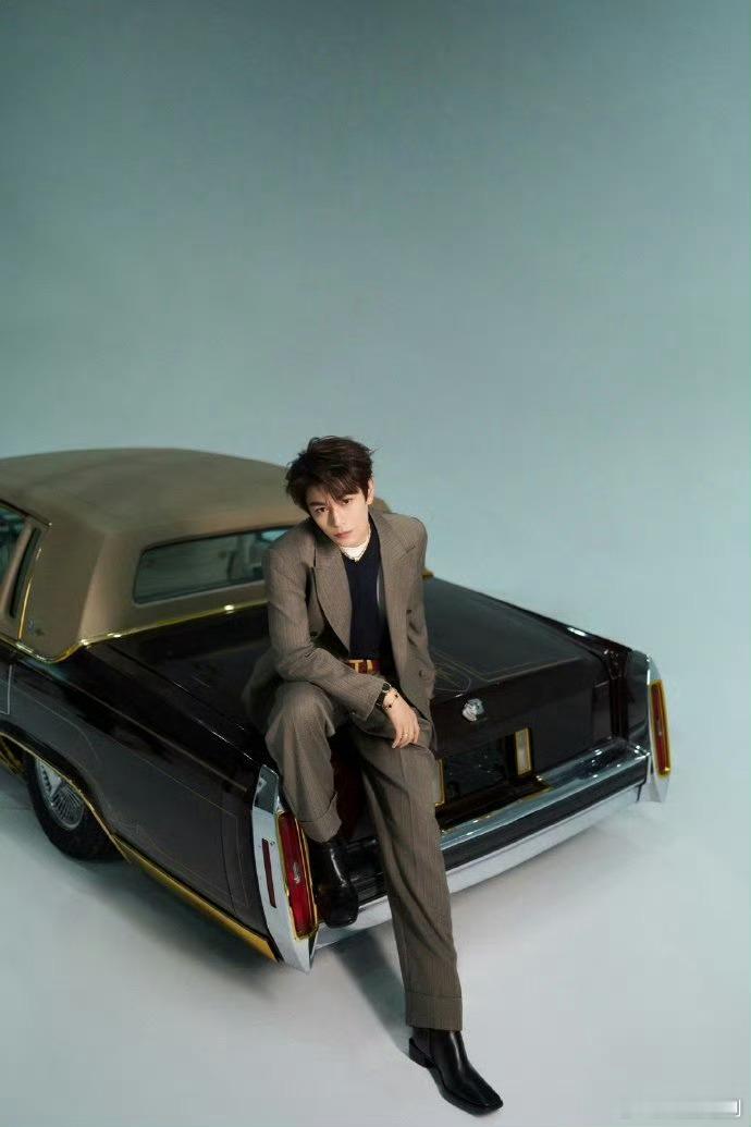 丁禹兮腾讯视频星光大赏造型出图了！期待今晚的红毯和盛典！ 