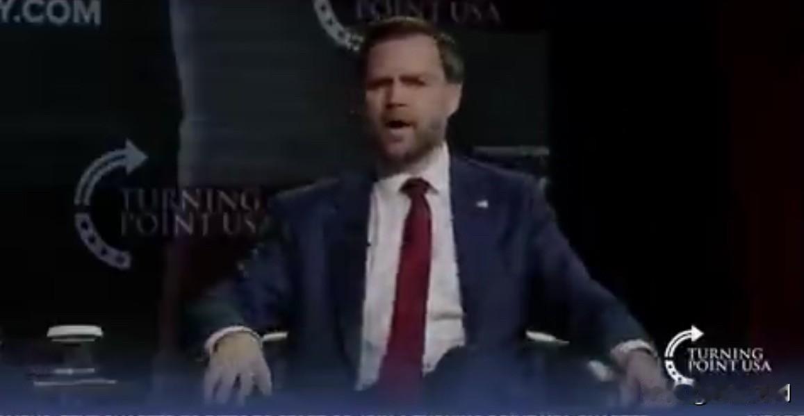 美国副总统万斯回应教皇 关于“上帝从不站在挥剑者一方”的言论
JD Vance 