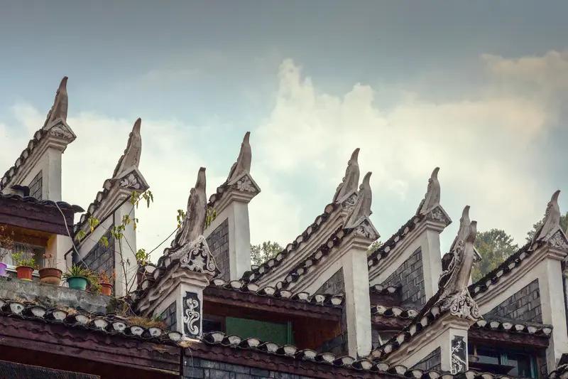 湖南天气变化无常，台风外围风雨将至
近期，湖南天气起伏明显，最低气温稳定在23℃