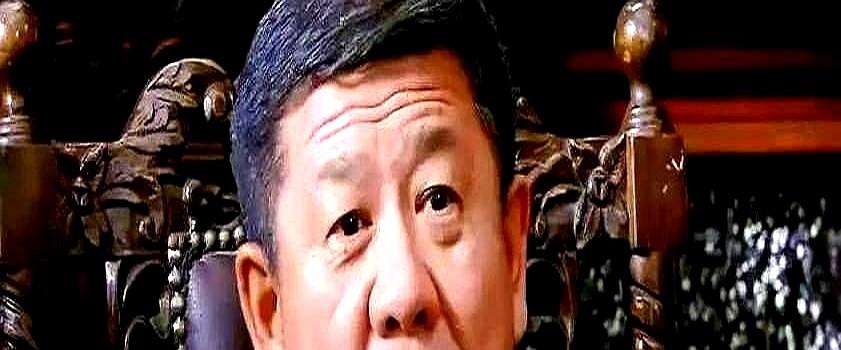 “对手戏快绝迹了。”

老剧《悬崖》突然翻红，张嘉益自掏腰补贴片酬给程煜的旧事被