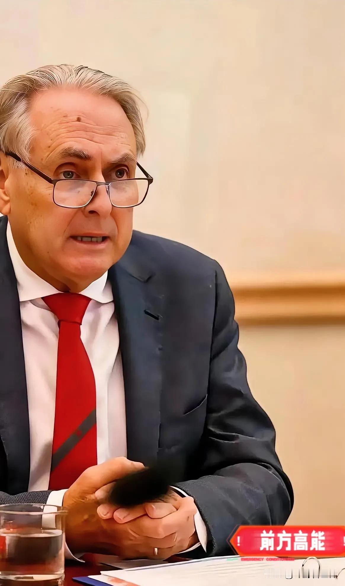 中方出手后，澳部长急了
1月1日，澳大利亚贸易部长唐·法雷尔说，对中方的决定很失