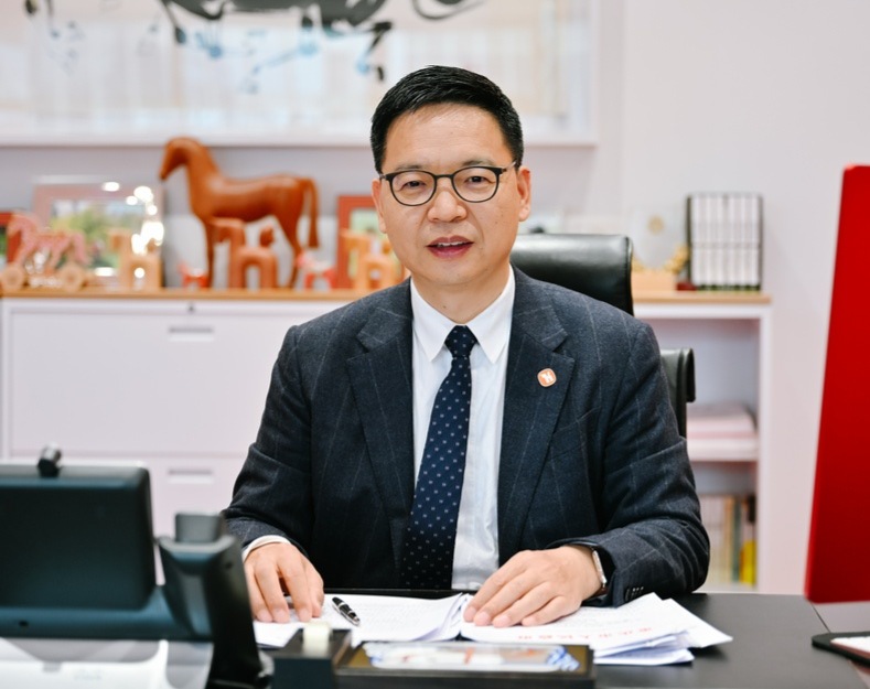 建议整治手机App侵犯个人隐私 太好的提议了！我举双手双脚赞成！现在的app，动