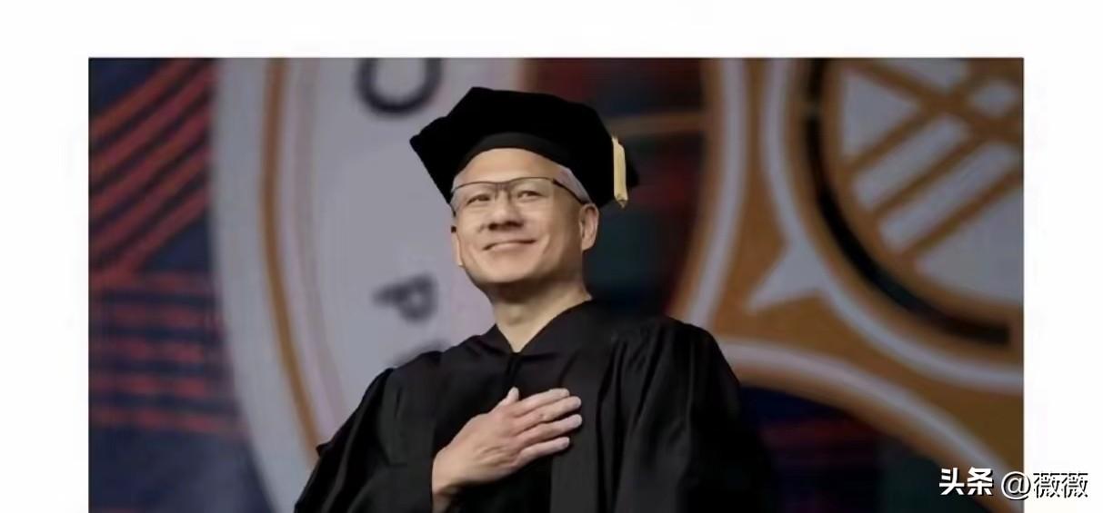 黄仁勋受邀演讲给卡内基梅隆大学2026届毕业生指出了一条出人意料的路：
"电工、