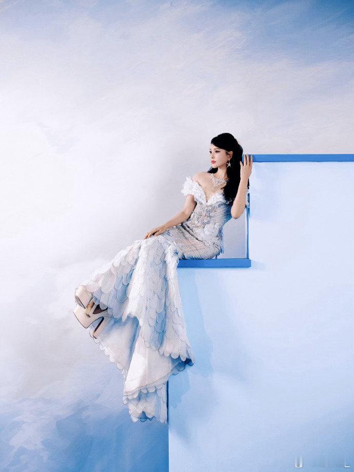 秦昊妈妈说和伊能静一家相处很舒服秦昊妈妈直言和伊能静一家相处很舒心，两家人相处融