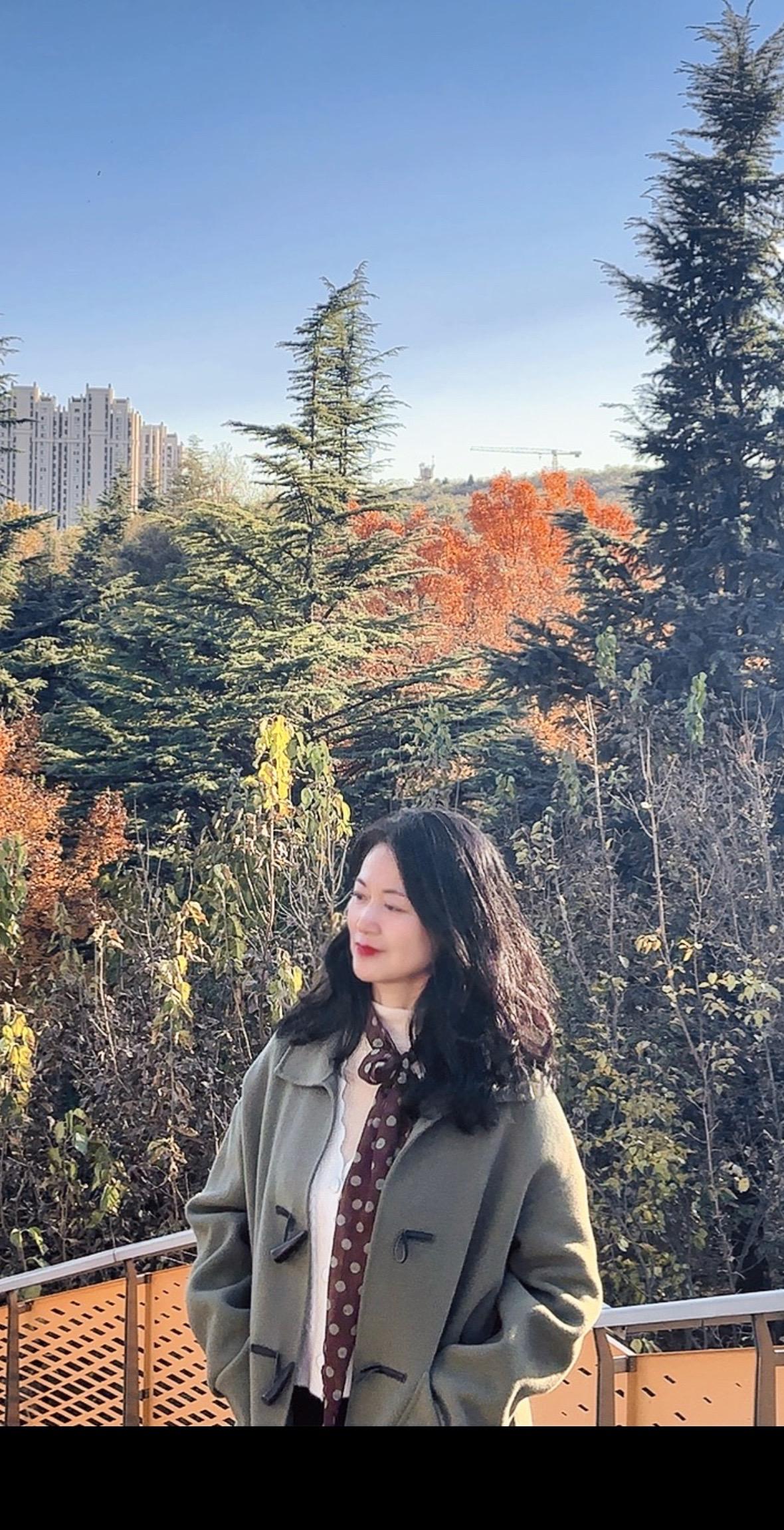 别和小人过不去，因为他本来就过不去；别和社会过不去，因为你会过不去；别和自己过不