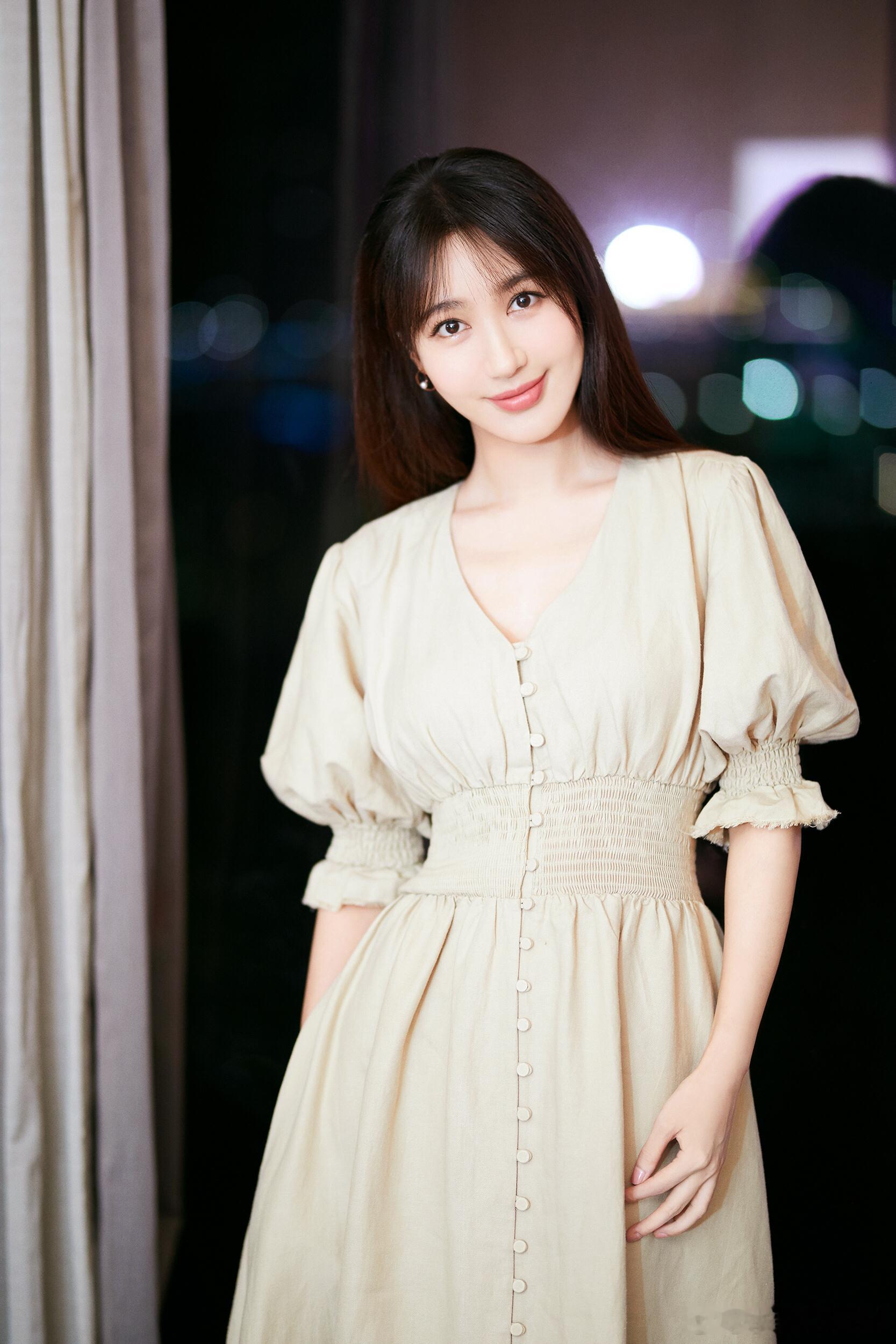 李菲儿 ​​​