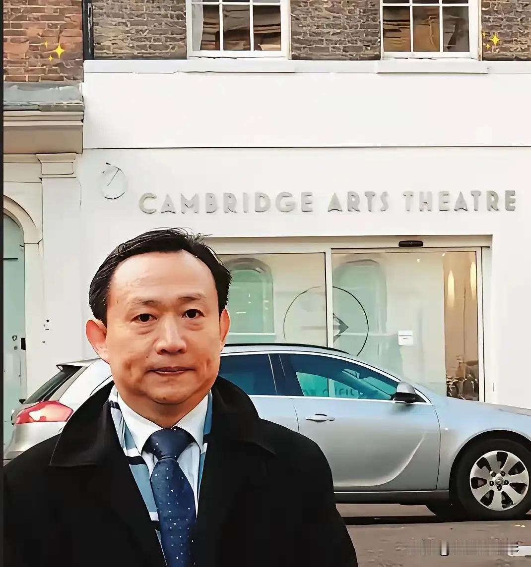 去扒了一下卢麒元教授的底，真的让人直冒冷汗。

​卢麒元这个人，经历太不一般了。