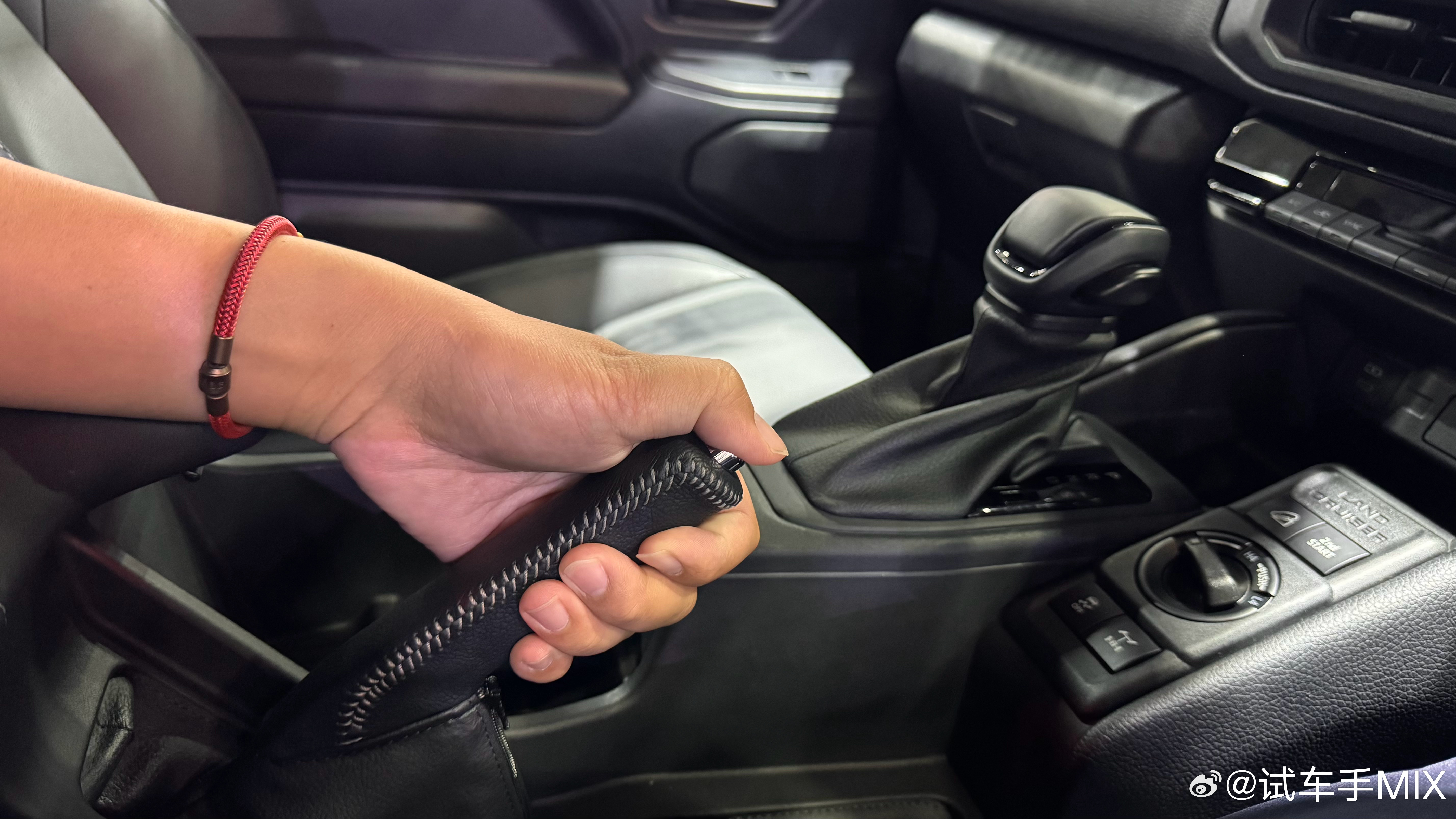 很东南亚口味的丰田FJ！这次的Land Cruiser FJ，一眼就很本土跟之前