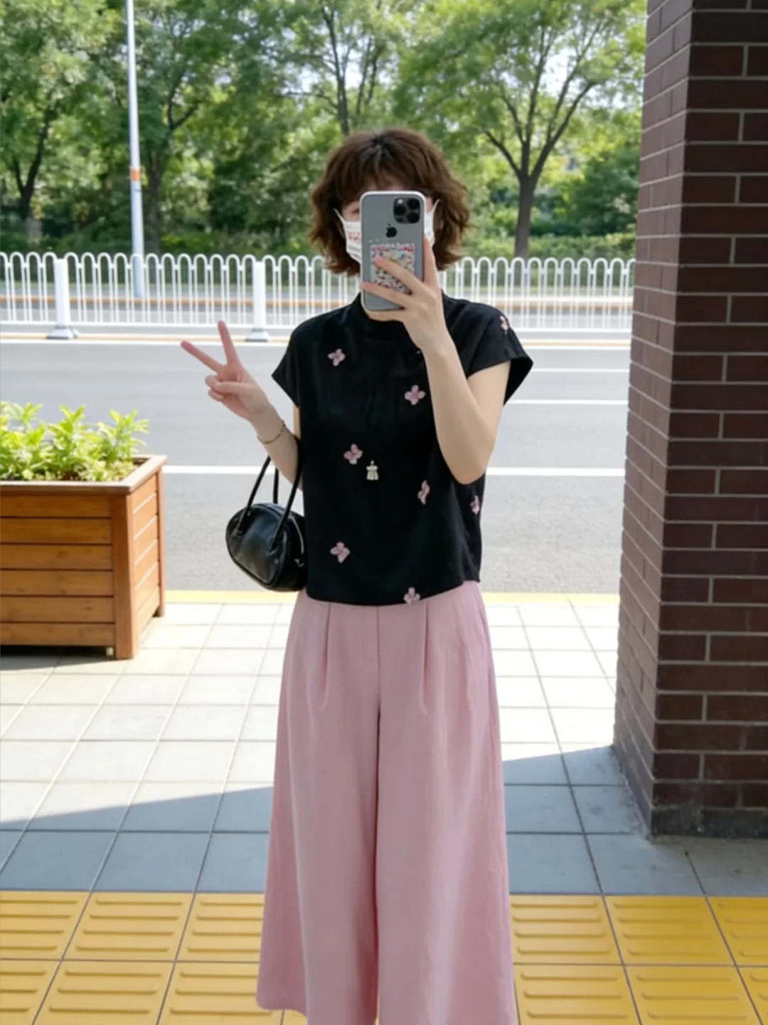 OOTD｜怎么穿都好看的粉粉裤子！