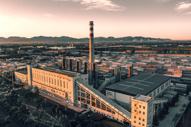 我觉得命运就像一场充满未知的冒险。曾经我一心想进大厂工作，为此日夜苦学专业知识，