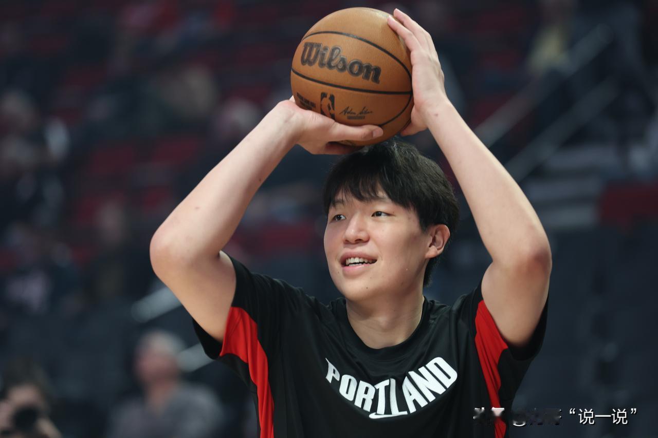 杨瀚森，登场4分20秒，三分1中0，罚球2中2，得到2分1篮板。
就这样的杨瀚森