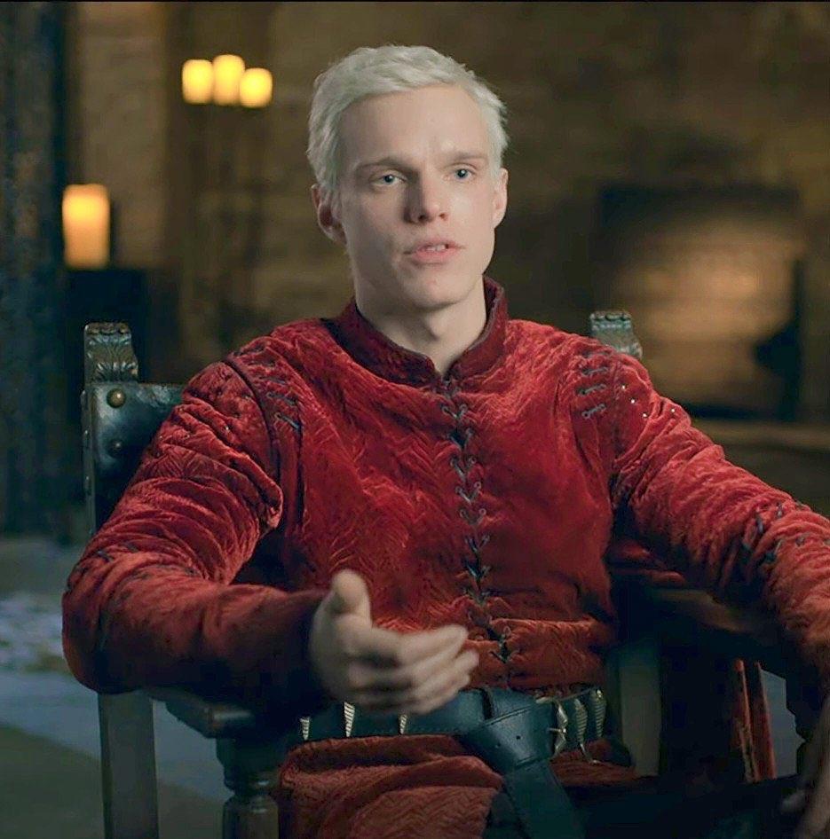 《七王国的骑士》（A Knight of the Seven Kingdoms）