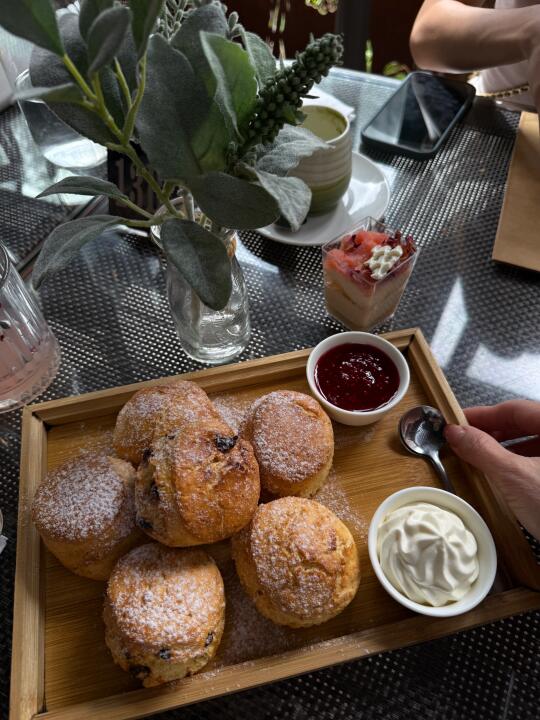 墨尔本非常有仪式感的下午茶 💐☕️🍰