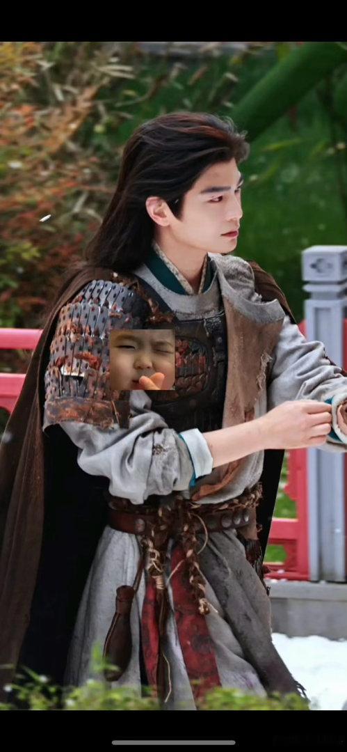 丁禹兮侧脸看起来很虐吗 