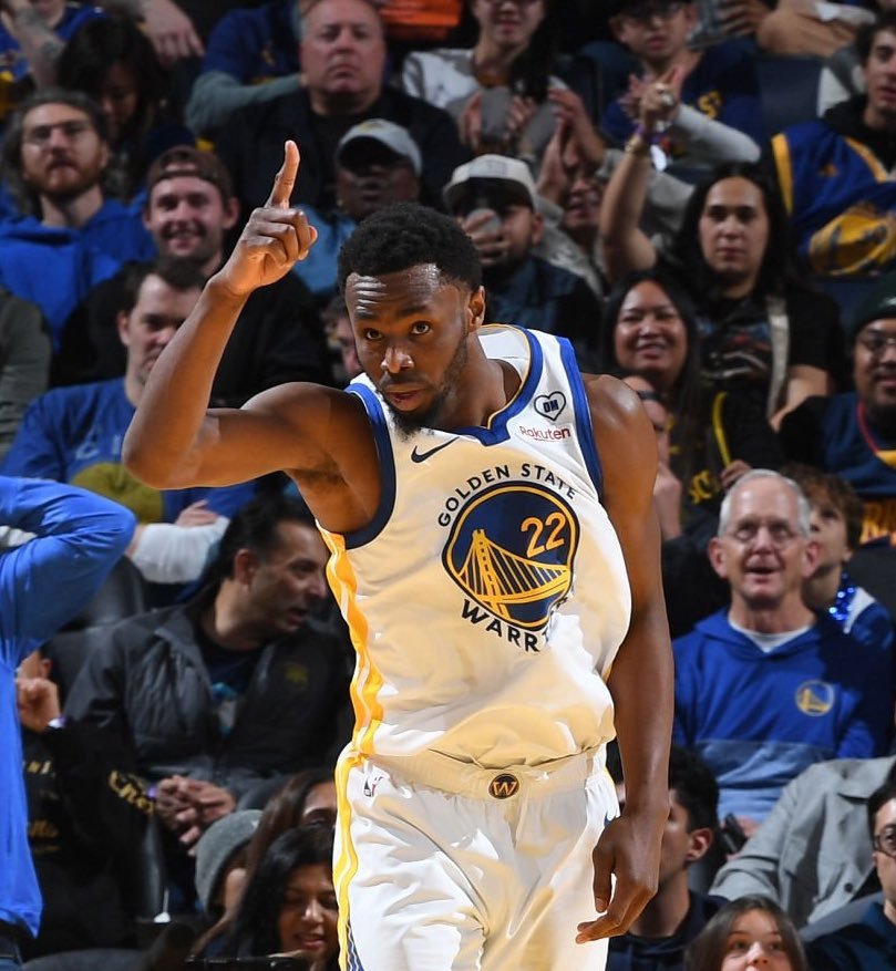 散了散了 大概率无事发生[笑cry][笑cry]据美媒ClutchPoints记