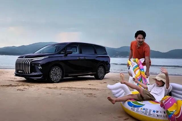 过年出行新搭子：星海V9与星海S7，开启幸福旅程

座舱配置上，星海V9全车标配