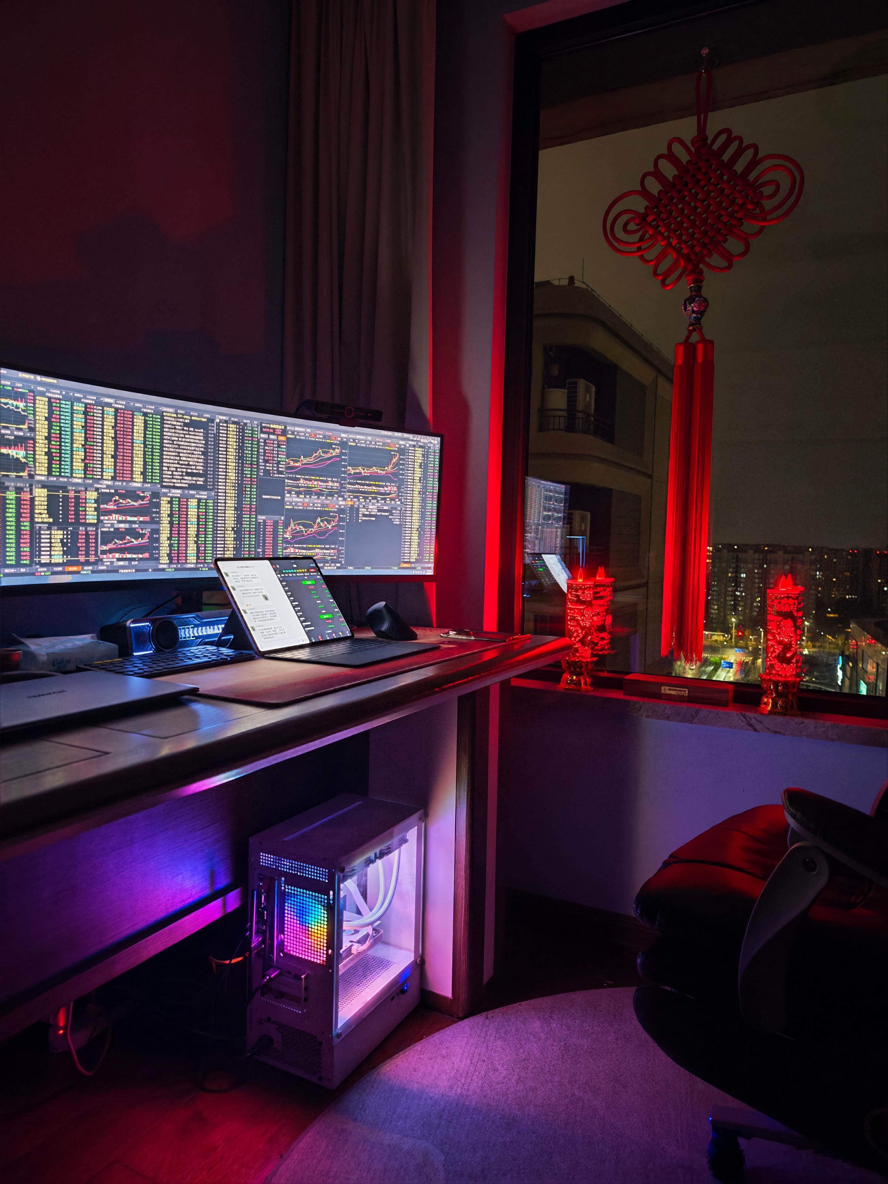 万物同构，周期波浪；中国节，中国结！敬天地，敬祖国，无视怪力乱神！信仰出自中华盛