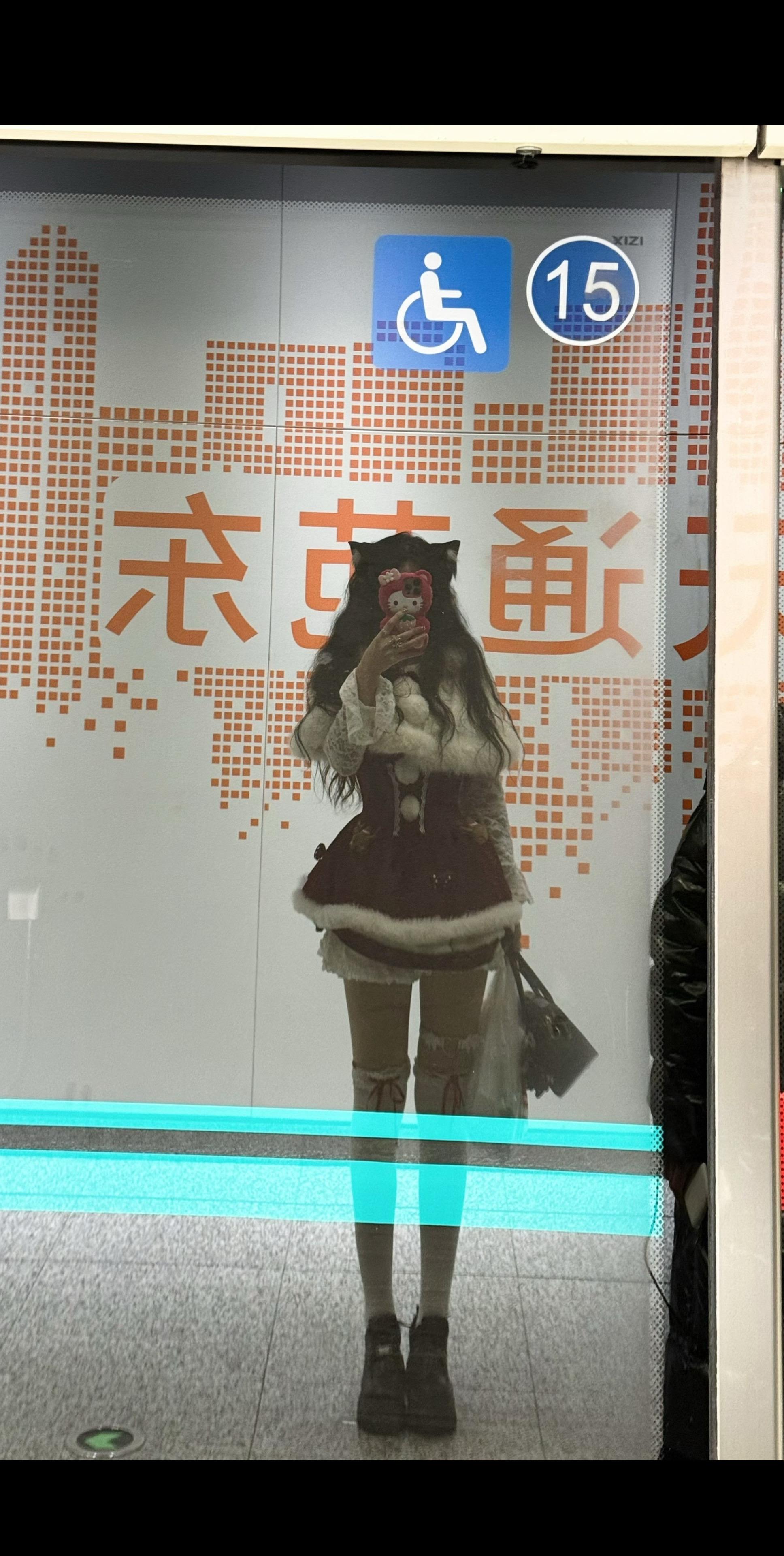 苍天在上  我王宝钏今天在此发誓 就是再苦的日子我都会在寒窑等我相公回来