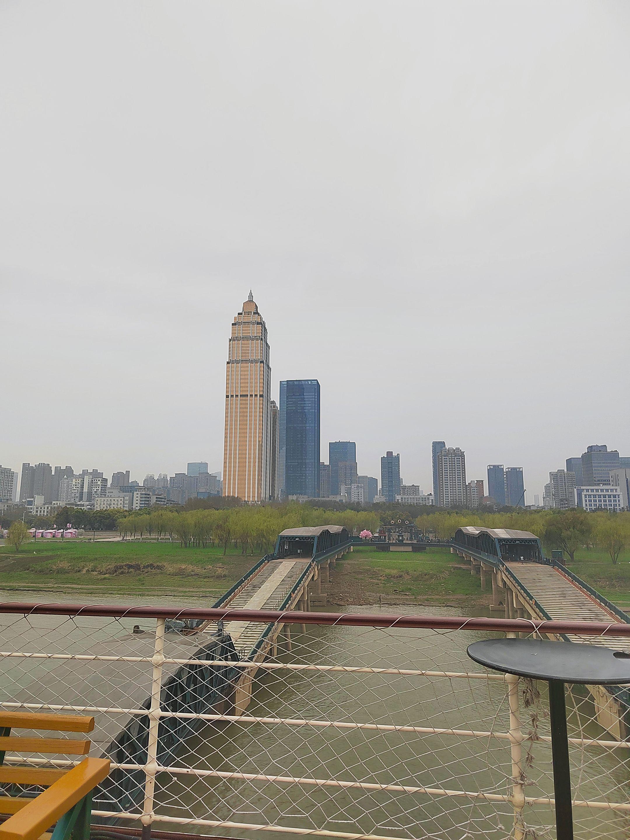 今晚是在佳海的最后一天 玩着玩着对风景都没了感觉