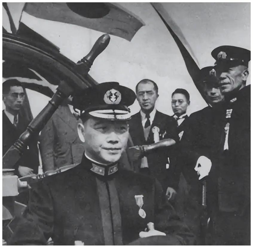 汉奸汪精卫坟墓被炸开后，衣服口袋里有一张纸条，上面写了什么？1946年1月，在南