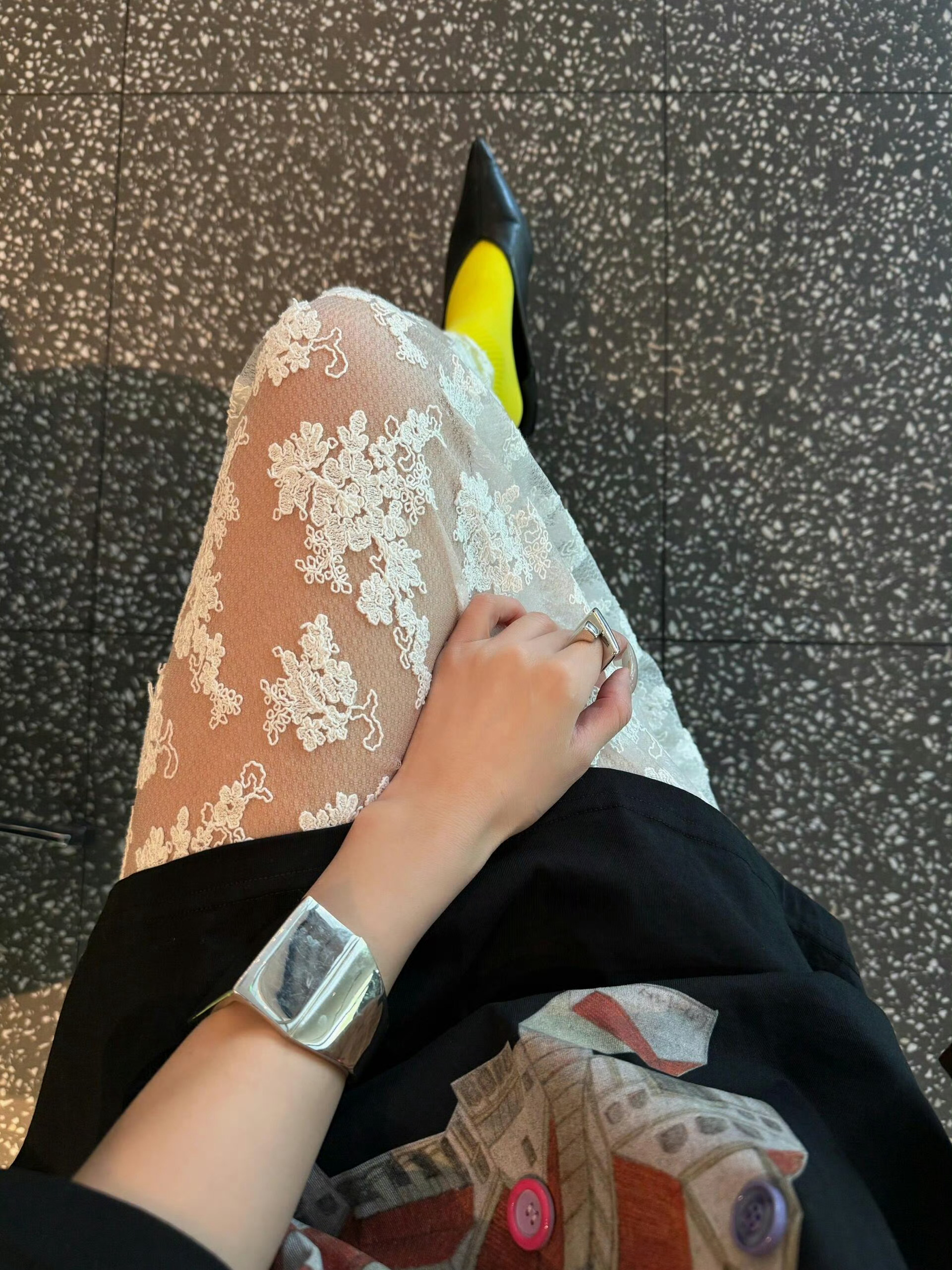 不要问我过得好不好,好与不好你也帮不了,过得好也不是你的功劳。 ​​​