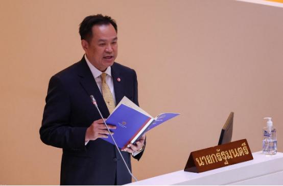 泰国开始转向了，11月18日，泰国总理下达命令：全面深化与中国的合作。这是在泰国