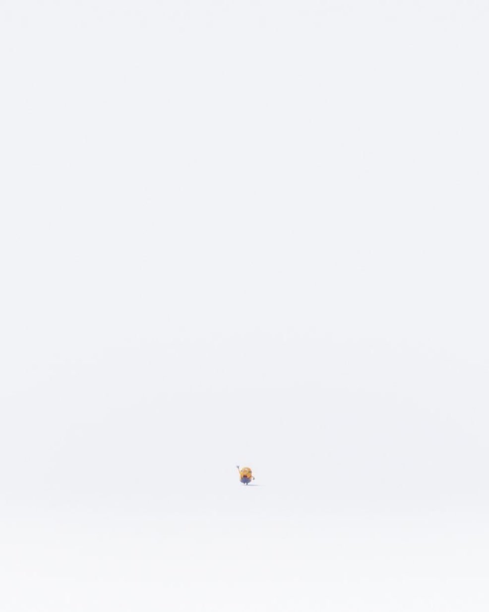 《小黄人大眼萌3》官方首张海报发布，小到看不清👀 