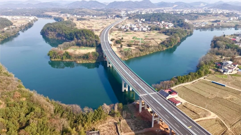 #摩托车商会致函湖南劝阻禁摩上高速#【行业商会回应“致函湖南劝阻拟禁摩托上高速”