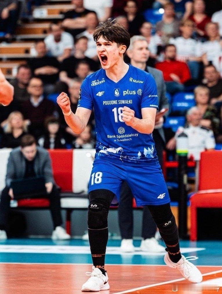 小盆友新赛季为波超苏瓦乌基效力！男排 国际排坛动态